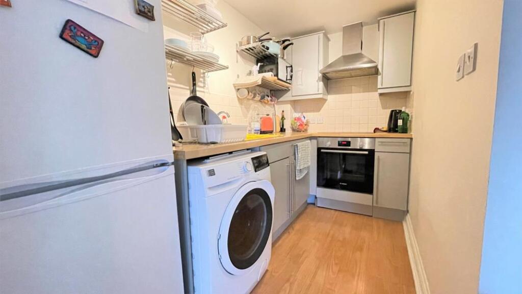 Additional image 4 of Squires Court