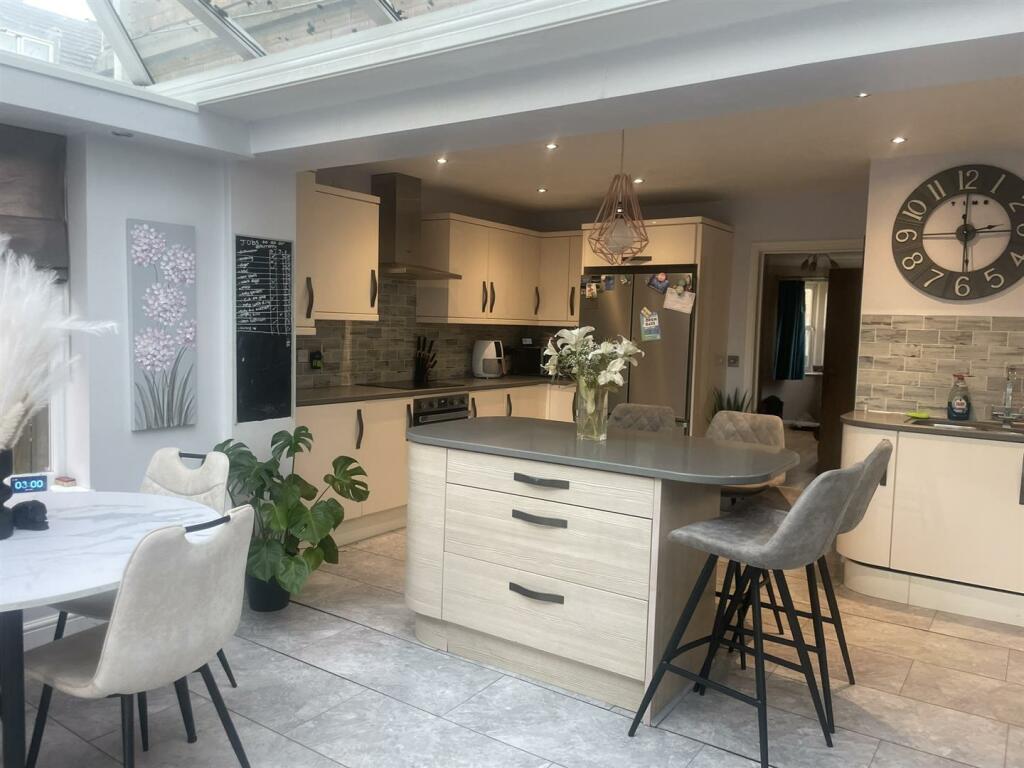 Additional image 27 of Laithe Hall Avenue, Cleckheaton