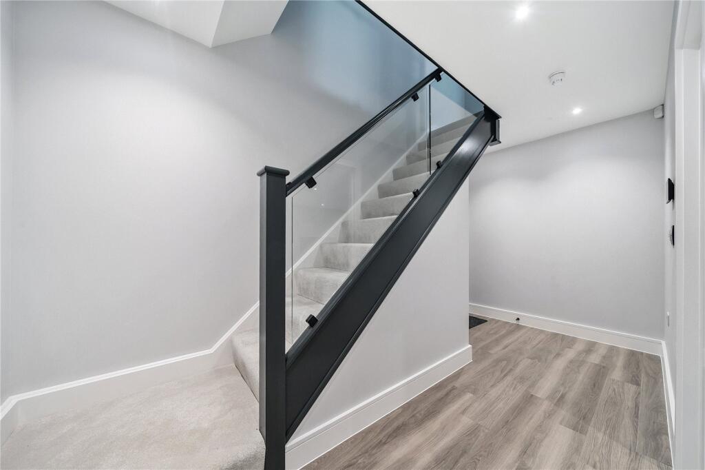 Additional image 11 of Bromley Avenue, Bromley