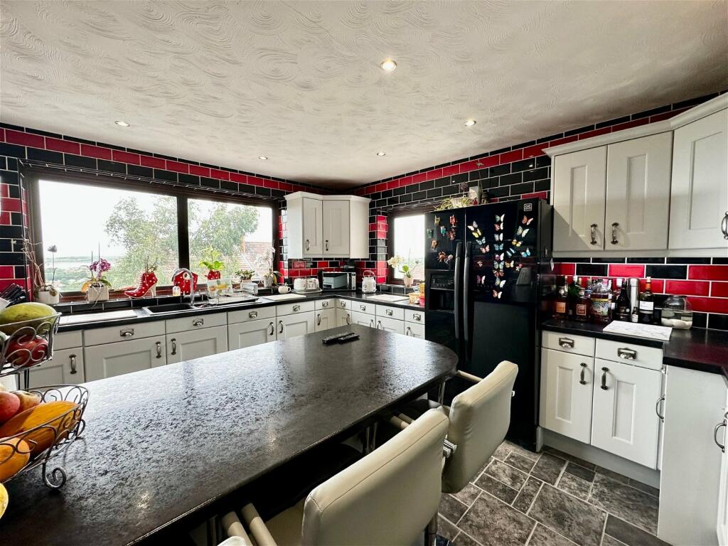 Additional image 4 of Kewstoke Road, Weston-super-Mare