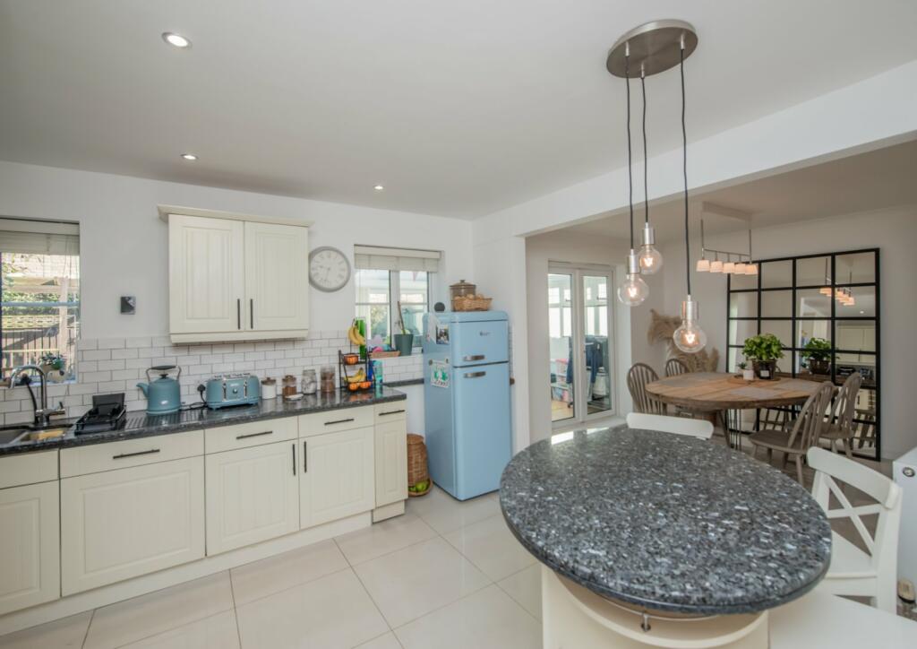 Additional image 5 of Bank View, Birkenshaw, Bradford, West Yorkshire, BD11