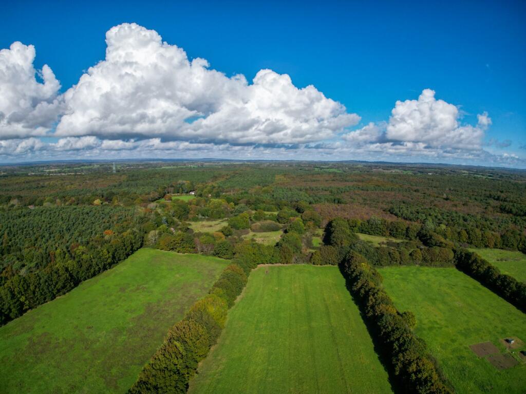 Additional image 9 of Tom Thumb Barn, Lewes Road, Laughton