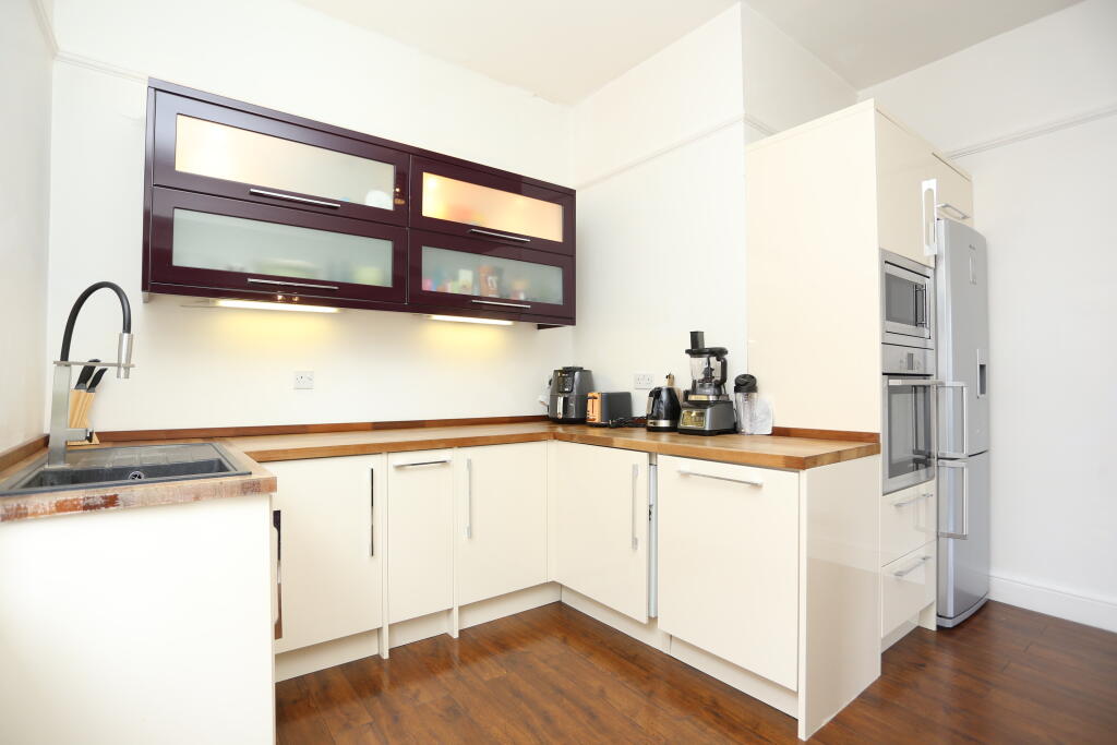 Additional image 6 of Copers Cope Road, Beckenham, BR3