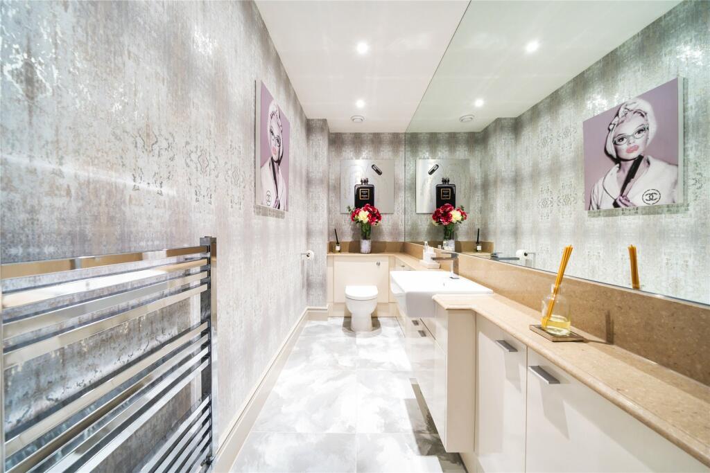 Additional image 29 of Willoughby Lane, Bromley