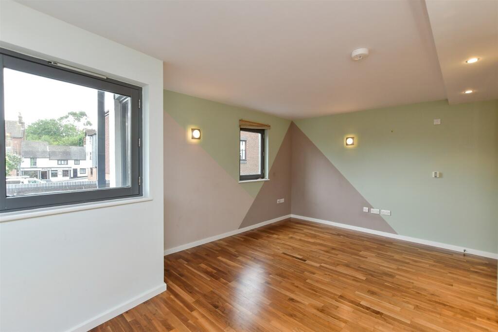 Additional image 13 of St. Nicholas Lane, Lewes, East Sussex