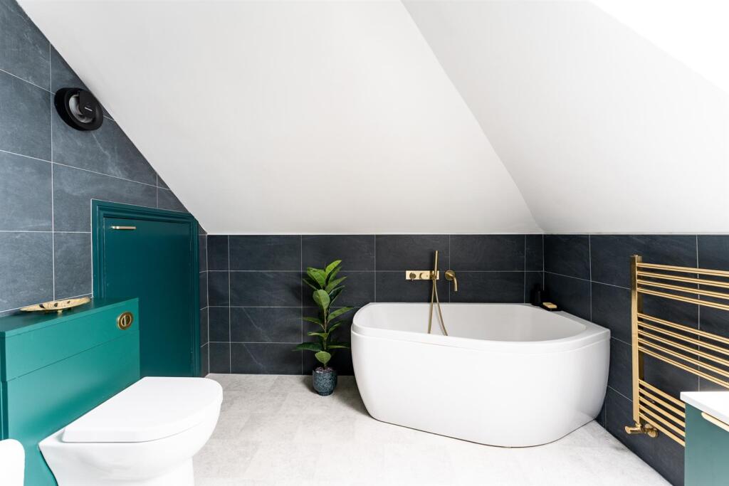 Additional image 27 of Woodspring Crescent, Worlebury - DECEPTIVE