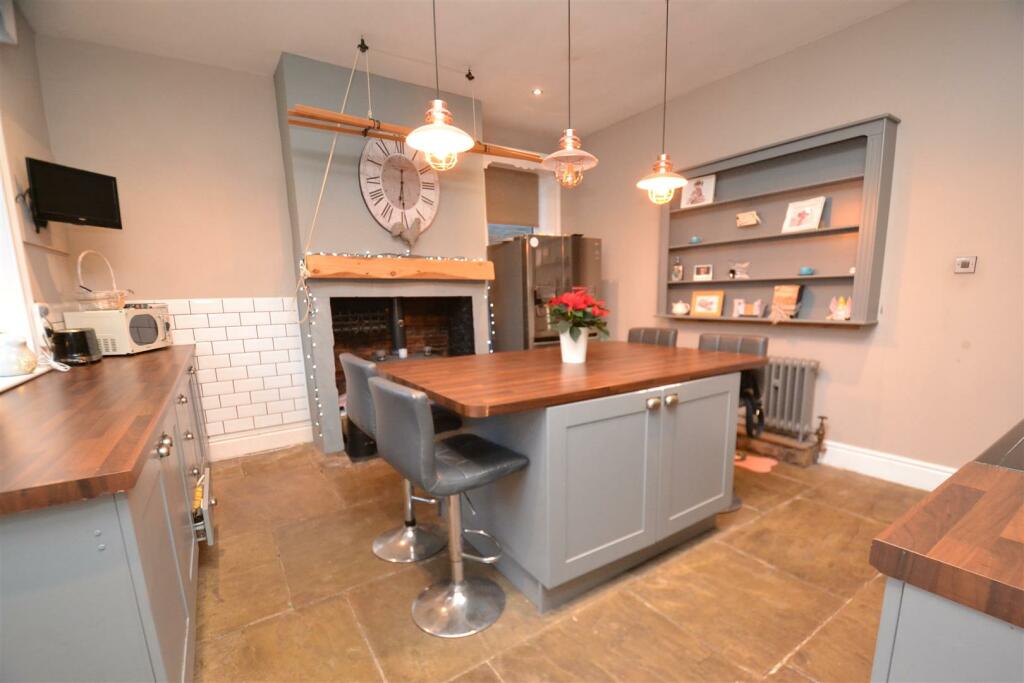 Additional image 6 of Park Road, Low Moor, Bradford