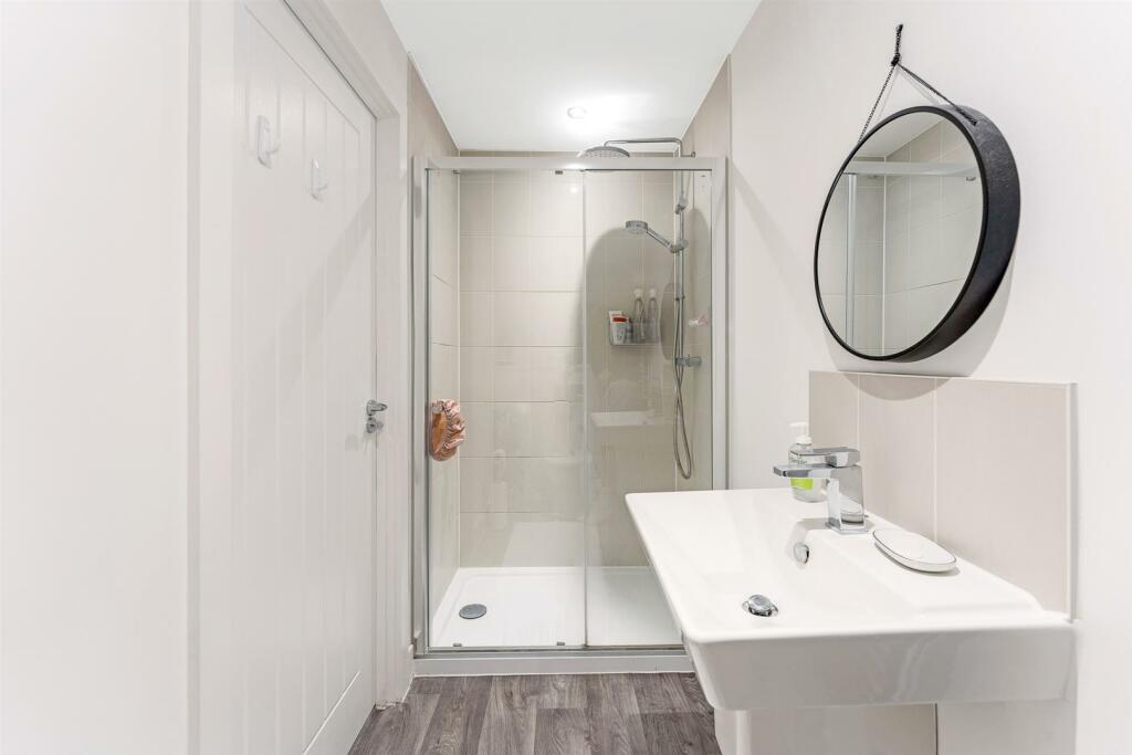 Additional image 14 of Wentwood Drive, Bleadon Hill - Stunning Home!