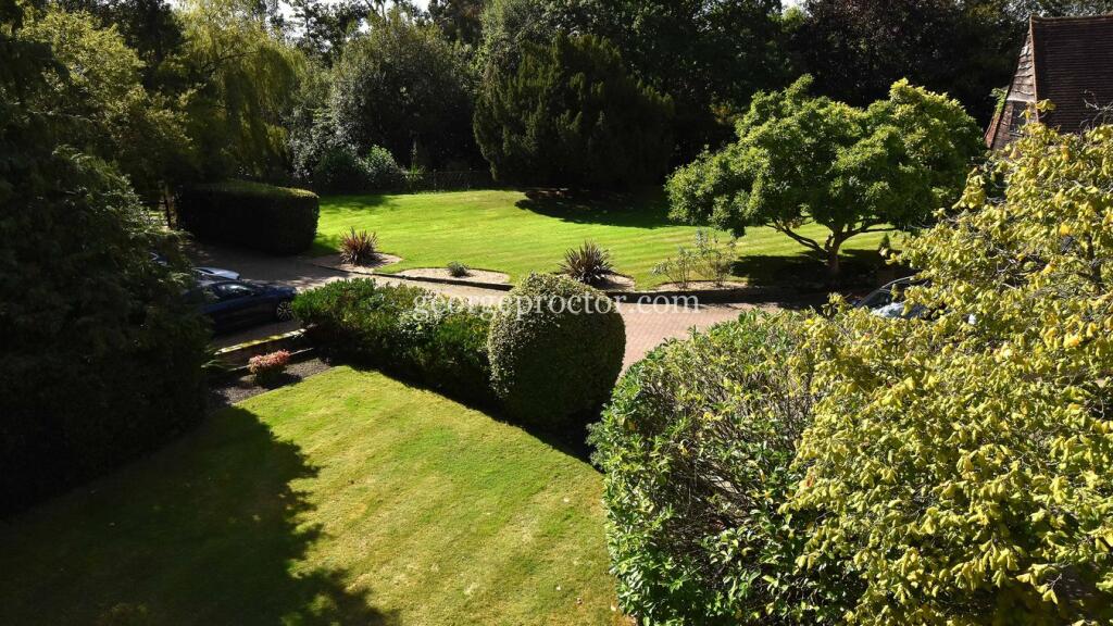 Additional image 38 of Oakwood Close, Chislehurst, BR7