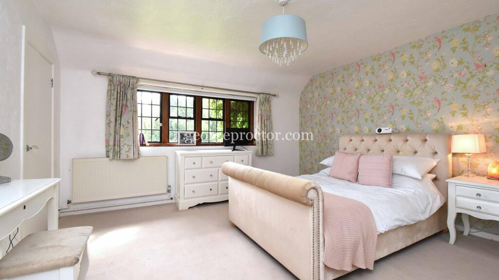 Additional image 24 of Oakwood Close, Chislehurst, BR7