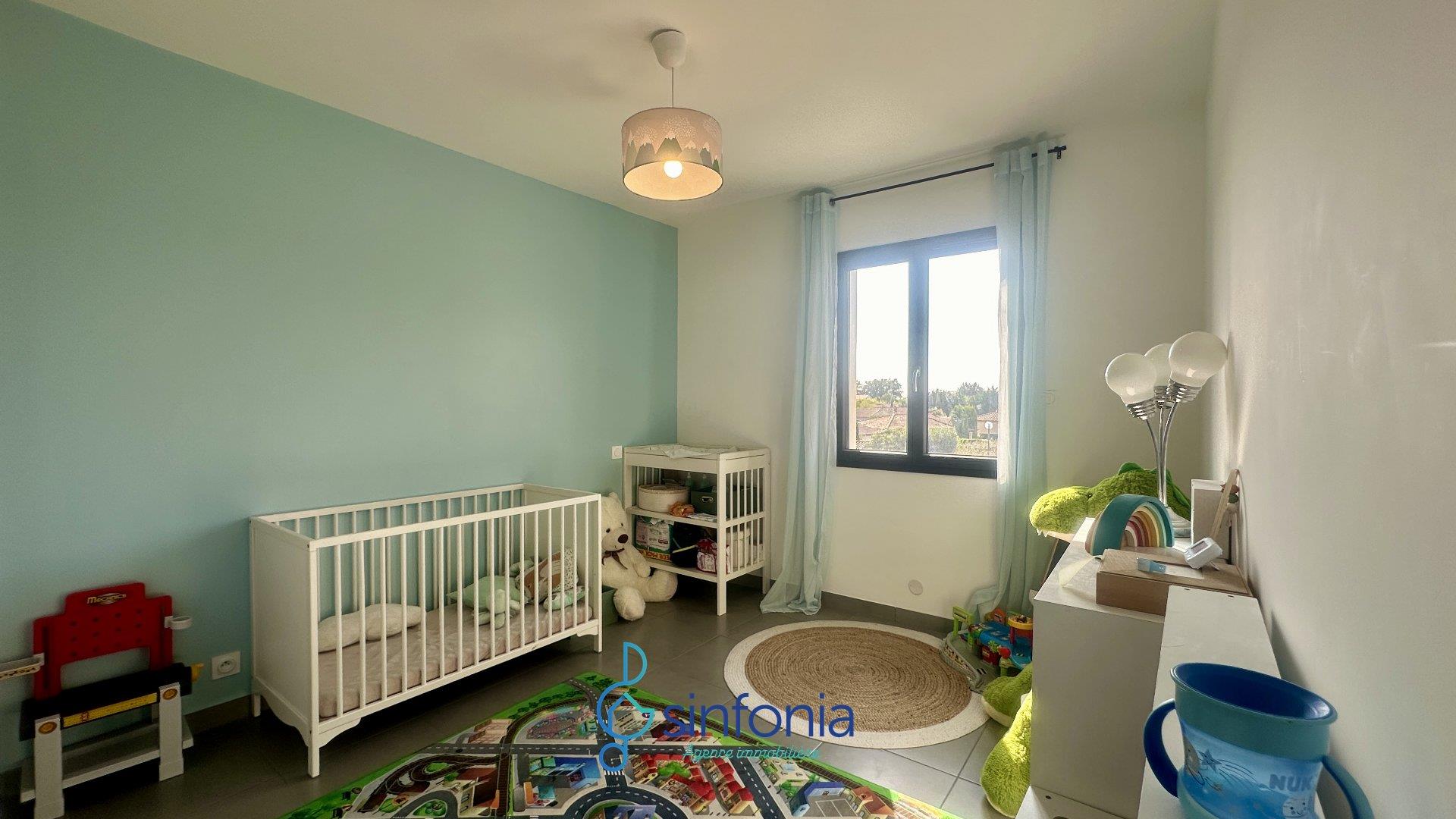 Additional image 2 of Uzès, Gard, Languedoc-Roussillon, 30700, France