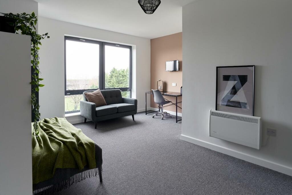 Additional image 28 of 98 Blackswarth Road, Three Crowns, Kings Court, Bristol