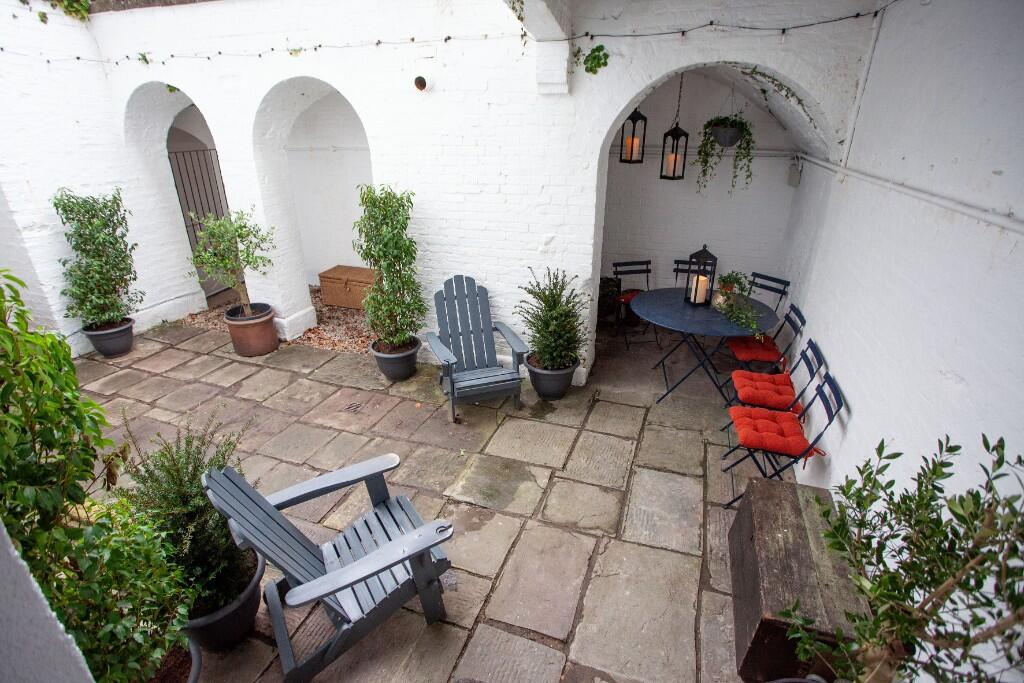 Additional image 35 of Royal York Crescent, Bristol, BS8