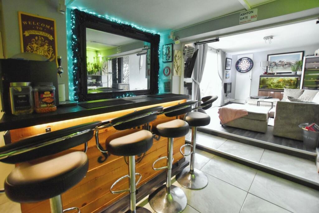 Additional image 25 of Wharnecliffe Gardens, Bristol