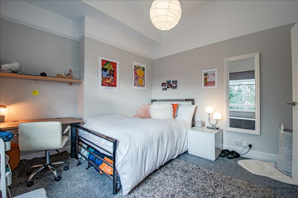 Additional image 6 of First Floor Flat, Osborne Road