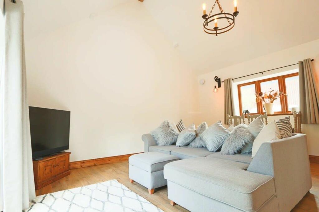 Additional image 20 of Foxhole, Foxholes Lane, Tockington, Bristol