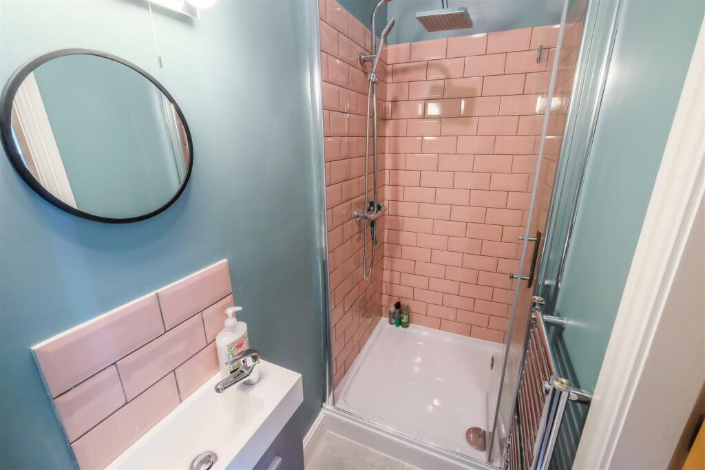 Additional image 18 of Latham Lane, Gomersal, Cleckheaton