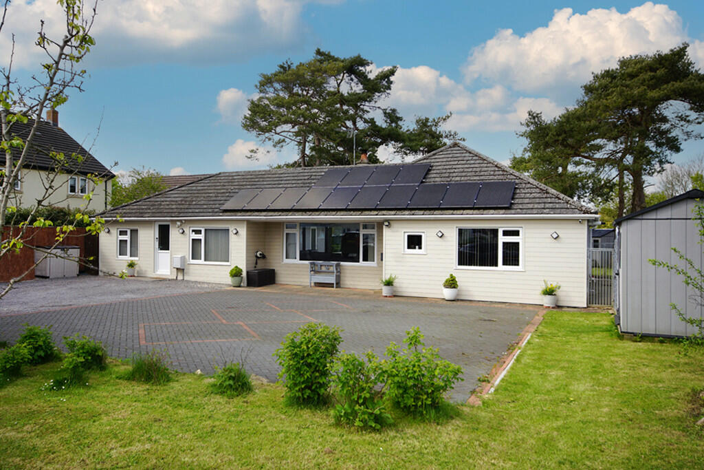 Primary image of Cotswold Road, Chipping Sodbury, Bristol