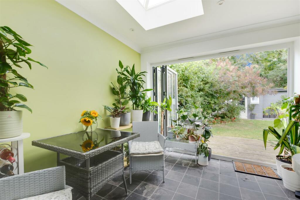 Additional image 9 of Sunray Avenue, Bromley