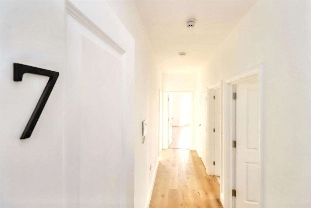 Additional image 7 of Modern luxury in a prestigious coastal location