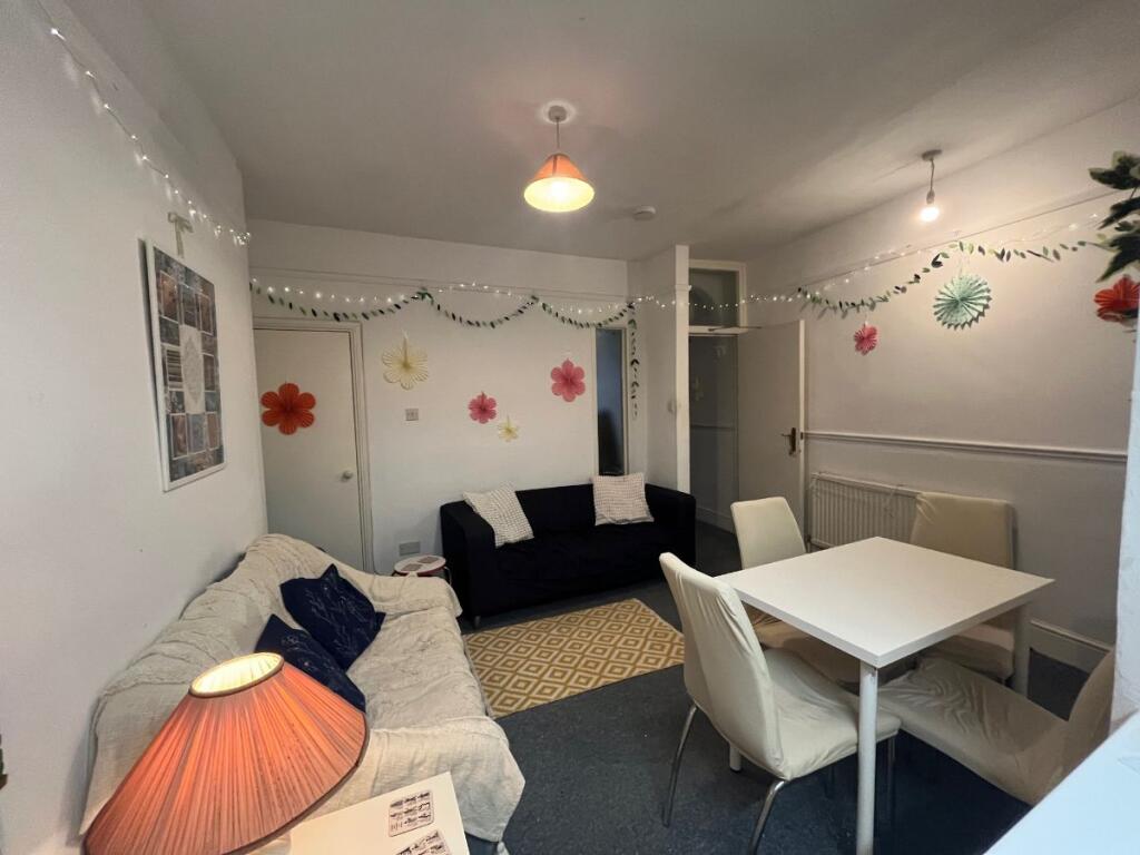 Additional image 12 of Southernhay Crescent, Bristol