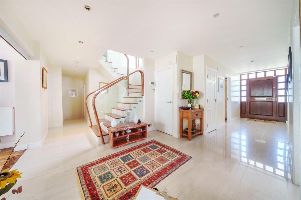 Additional image 36 of Westleigh Drive, Bromley