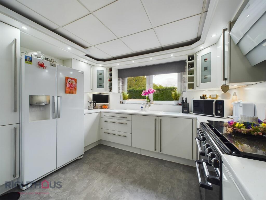 Additional image 7 of Badgers Way, Bradford, BD2