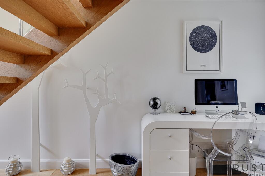 Additional image 22 of Bradford Road, Birkenshaw