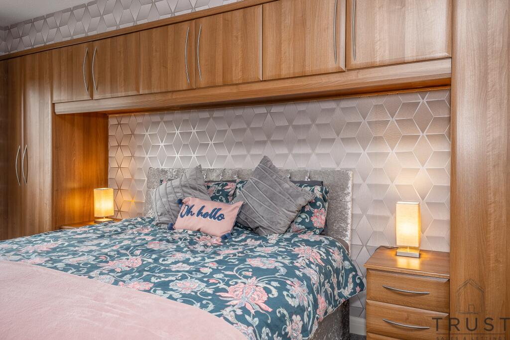 Additional image 31 of Manor Park Gardens, Gomersal BD19 4BA