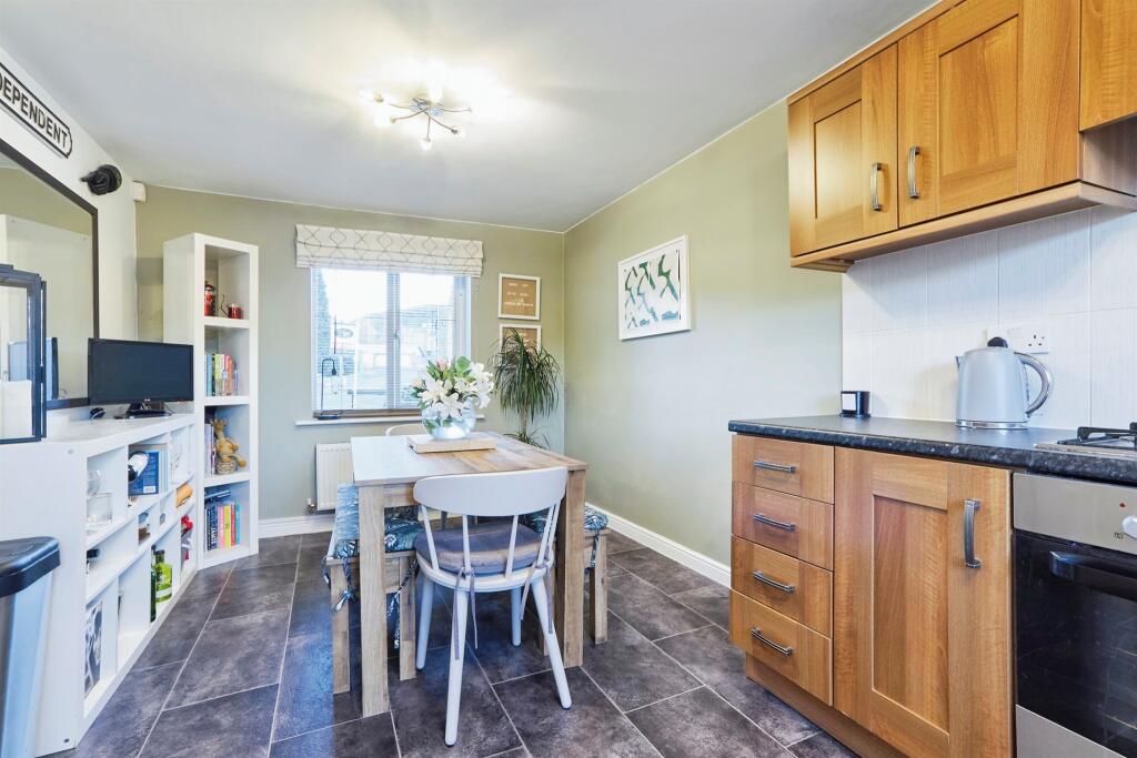 Additional image 5 of Oswin Gardens, Bradford