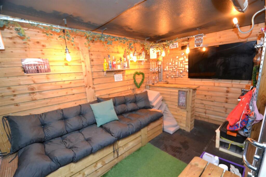 Additional image 5 of Park Road, Low Moor, Bradford