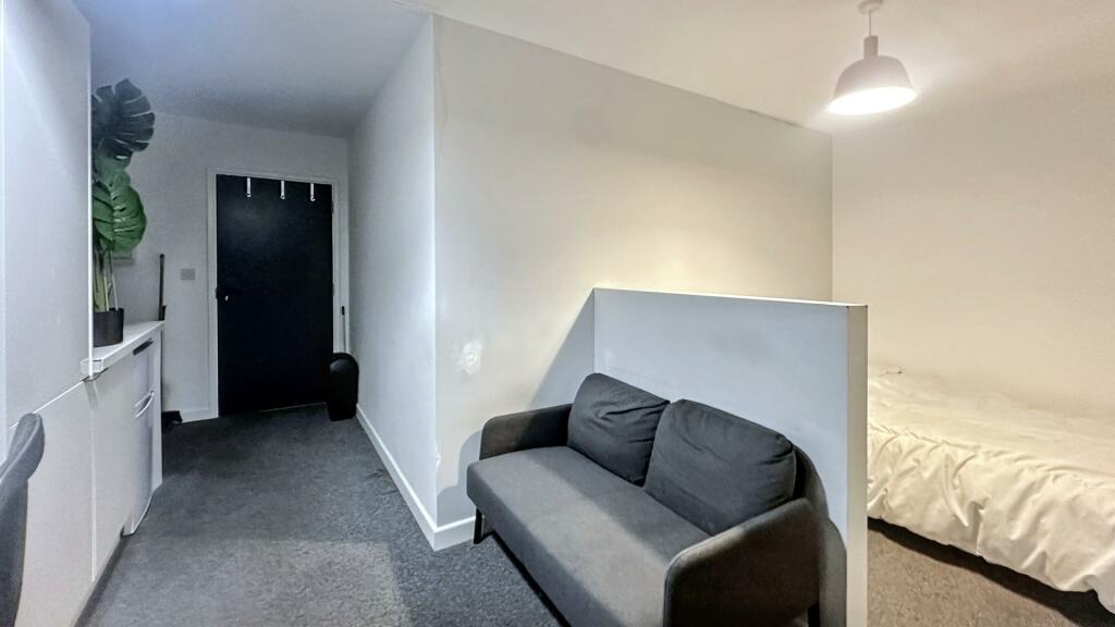 Additional image 5 of 98 Blackswarth Road, Three Crowns, Kings Court, Bristol