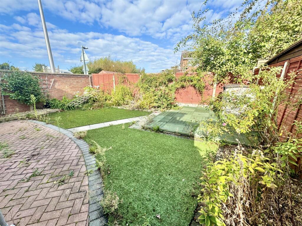 Additional image 15 of Family Home in Cul-De-Sac Location