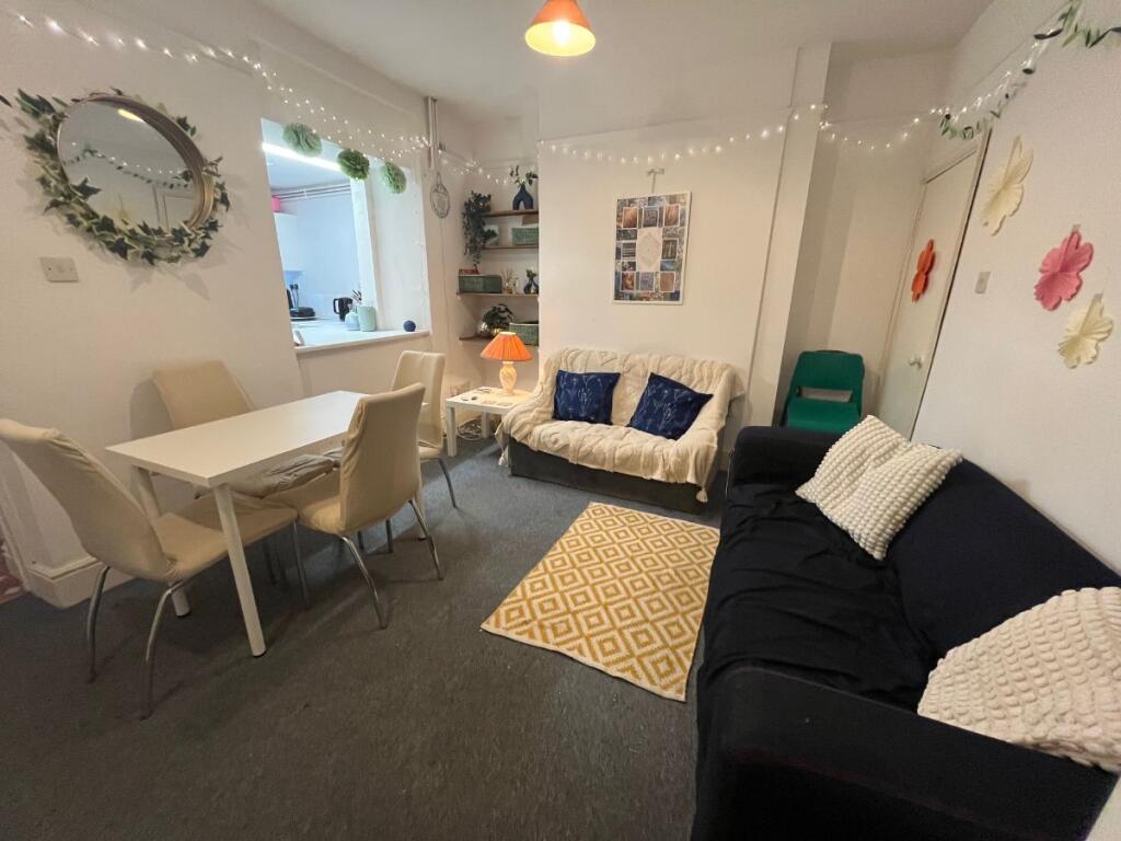 Additional image 3 of Southernhay Crescent, Bristol