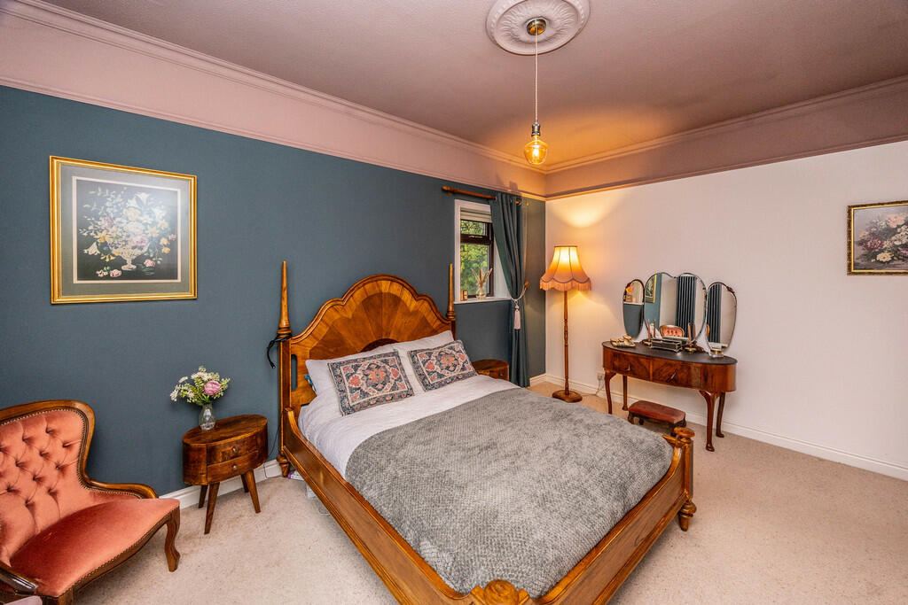 Additional image 20 of Whitechapel Road, Cleckheaton