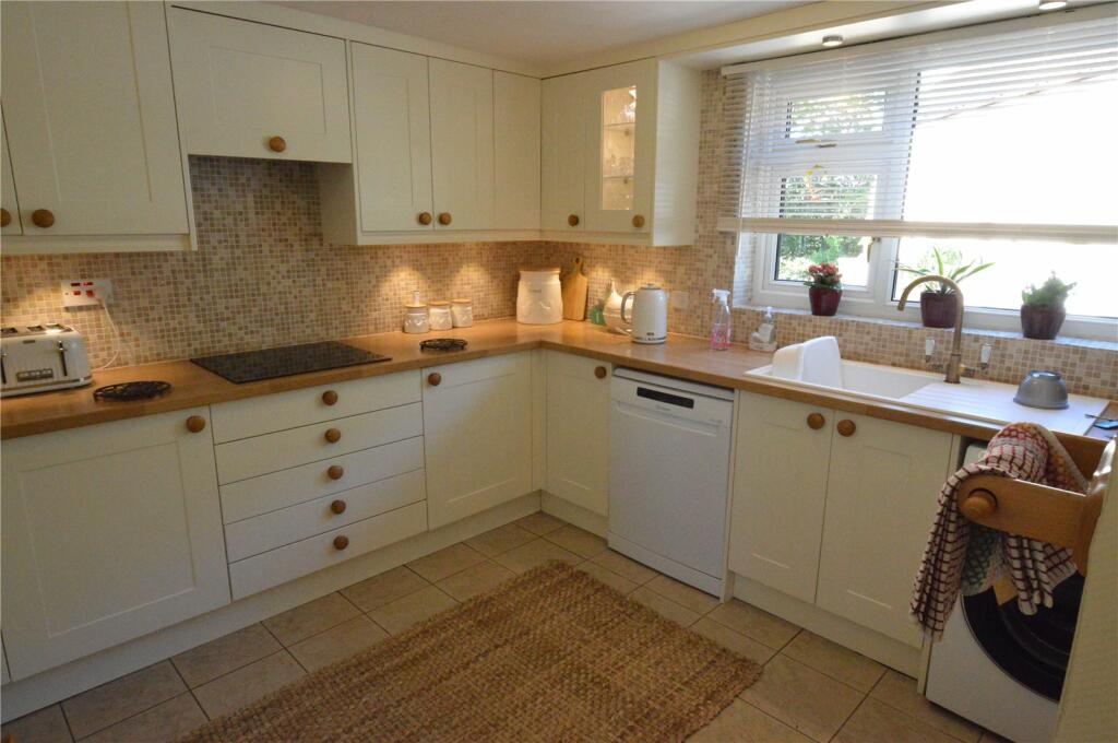 Additional image 4 of Detached four bedroom property with separate paddock in approximately 3/4 of an acre and buildings - Publow