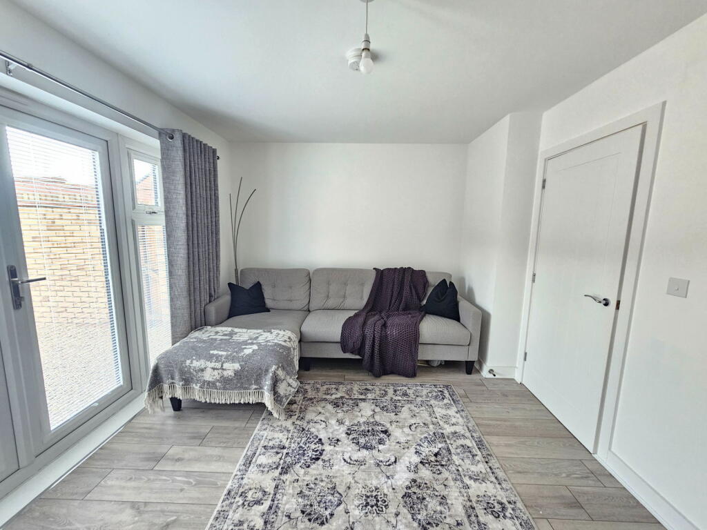 Additional image 4 of Woodside Avenue, Hutton, Weston-super-mare