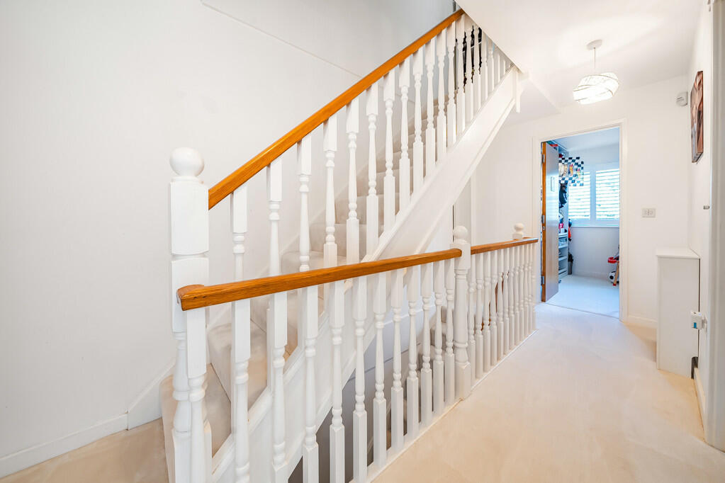 Additional image 16 of Cheyne Park Drive, West Wickham