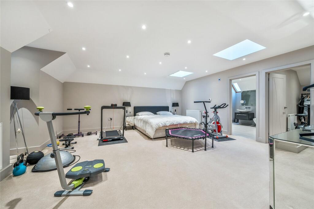 Additional image 34 of Wood Way, Farnborough Park