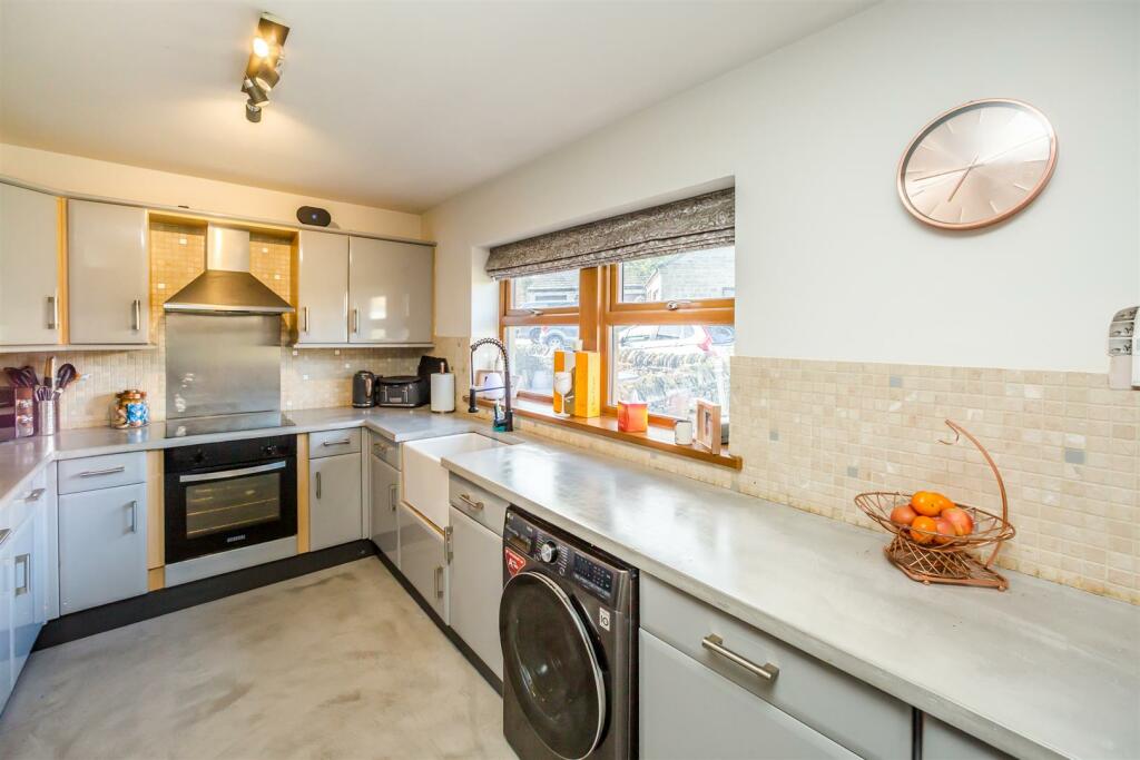 Additional image 2 of Wellfield Gardens, Queensbury