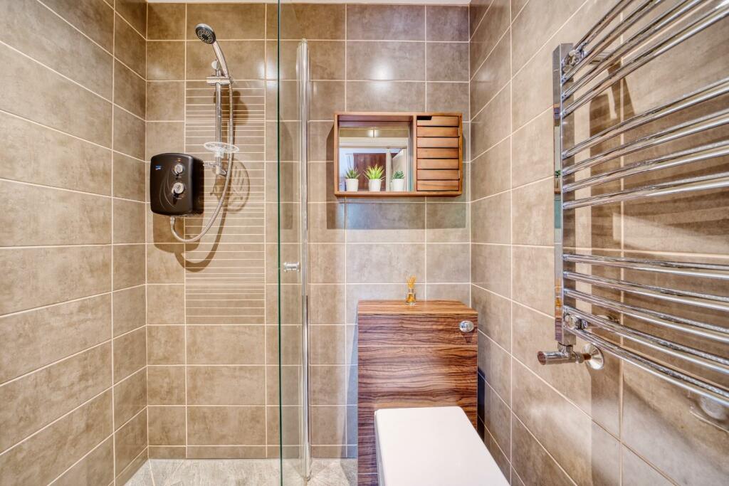 Additional image 21 of Views over Cleeve's countryside with annex