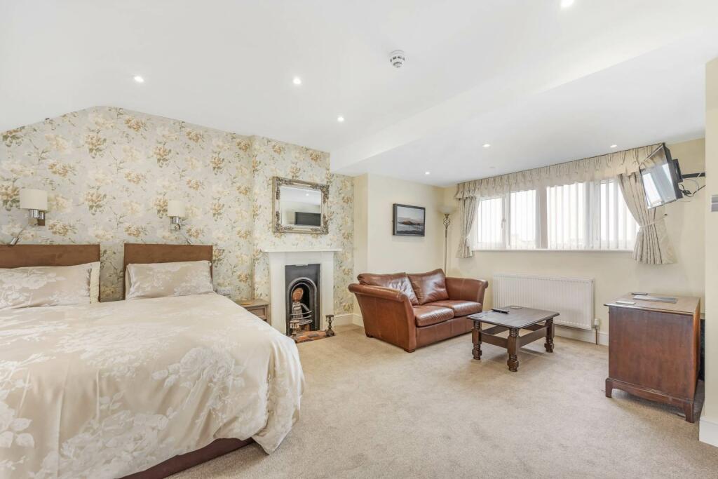 Additional image 22 of Beach Road - The Beach House - Truly Special