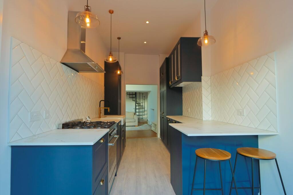 Additional image 3 of Royal York Crescent, Bristol