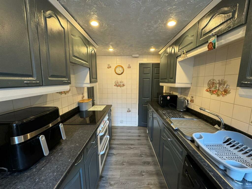 Additional image 9 of Fourlands Court, Bradford