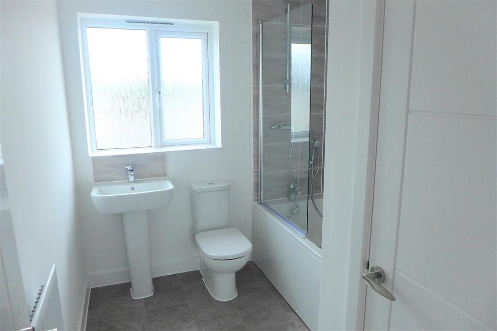 Clover Way, Stoke Gifford, Bristol photo 5