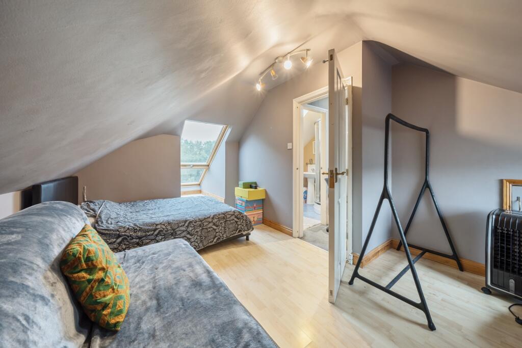 Additional image 11 of Alexandra Crescent, Bromley