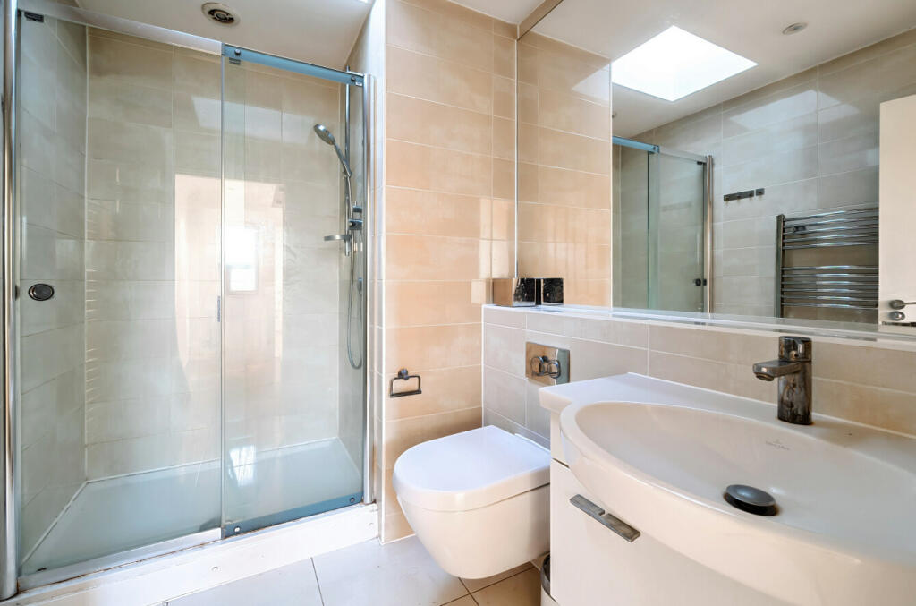 Additional image 21 of Taryn Grove, Bromley, Kent, BR1