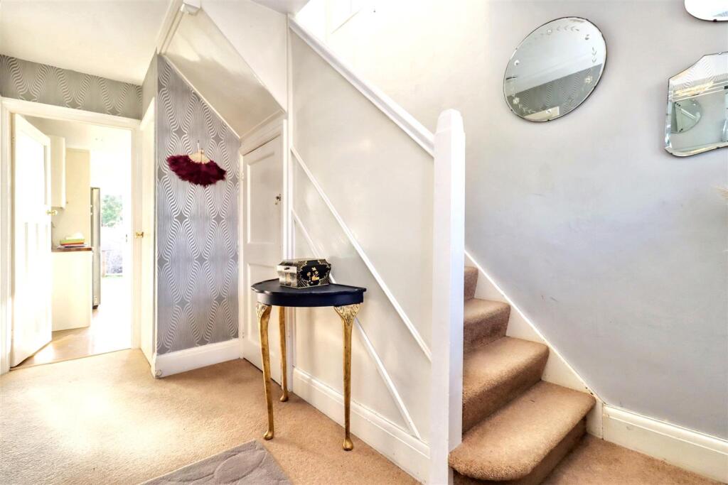 Additional image 17 of Perfectly placed between Clevedon Town Centre and Seafront