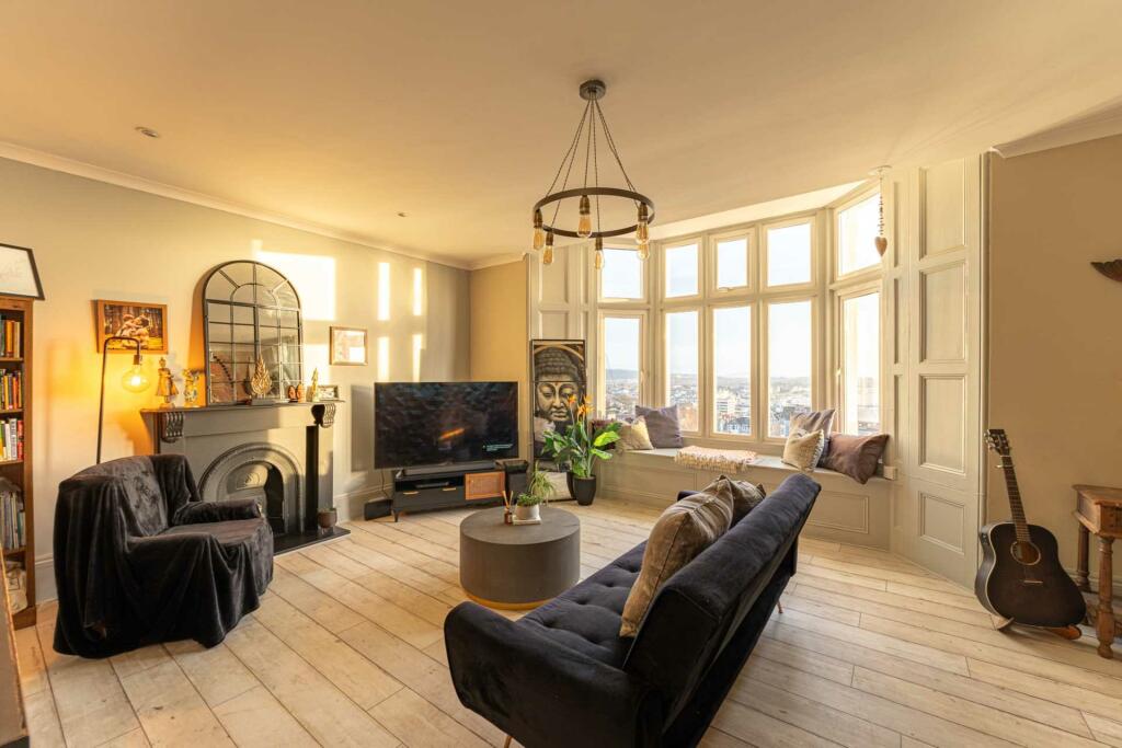 Additional image 7 of South Road - Refurbished & Character Filled Flat - No Chain