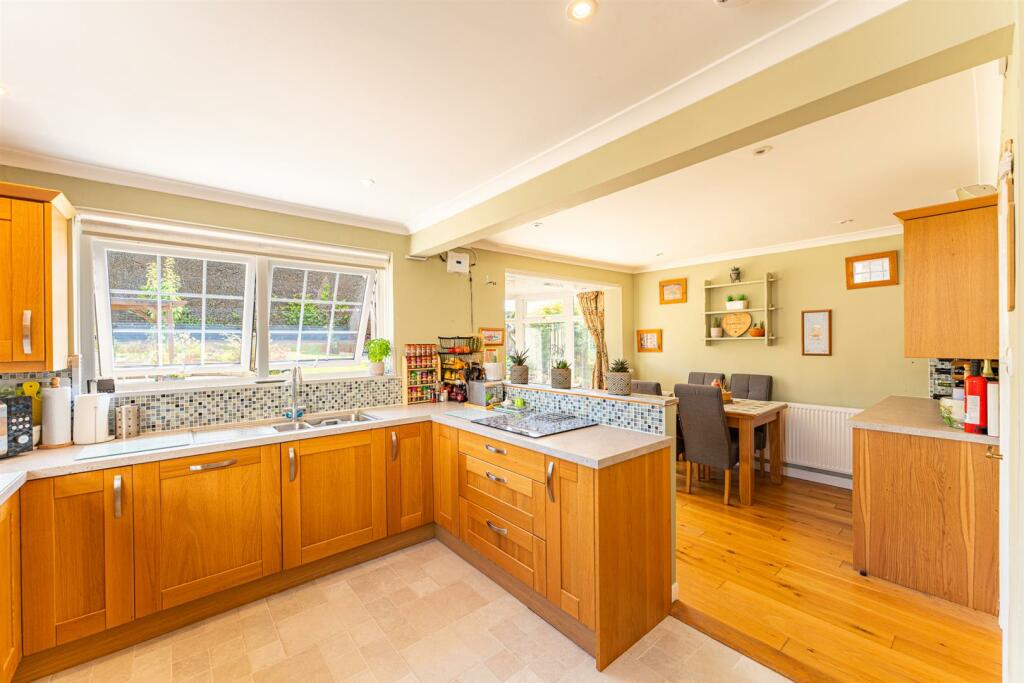 Additional image 12 of Leighton Crescent, Bleadon Hill, Weston-super-Mare